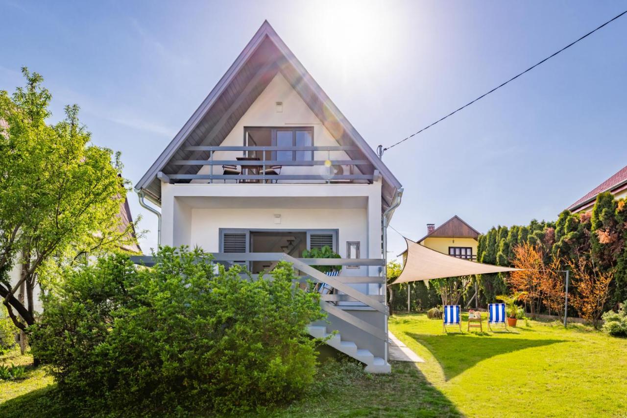 Вилла Madarasz 5 Deluxe Vendeghaz Балатональмади
